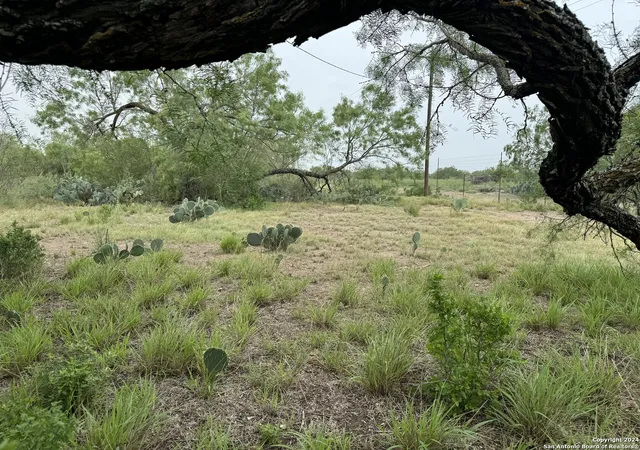 2nd image of 3668 W Us Hwy 90, Uvalde, TX 78801 | MLS# 1793838
