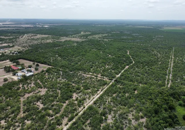 3rd image of 3668 W Us Hwy 90, Uvalde, TX 78801 | MLS# 1793838