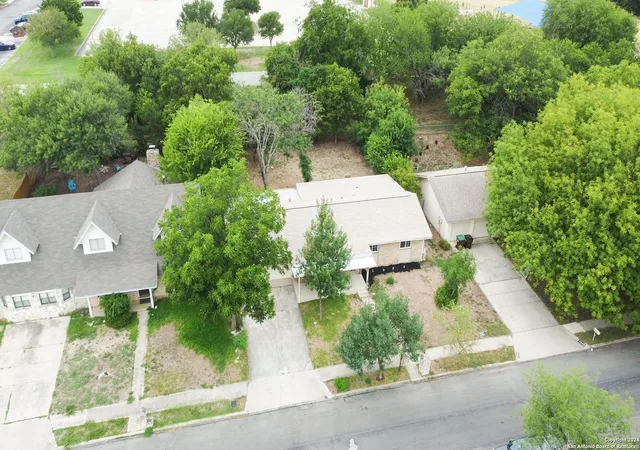 2nd image of 7339 Canterfield Rd, San Antonio, TX 78240 | MLS# 1794154