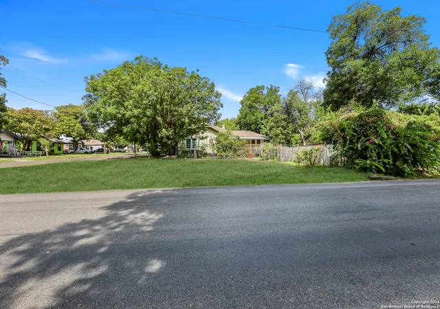 Photo 2 of Land for sale at 201 Drake Ave, San Antonio, TX 78204 | MLS# 1795046 | Listing updated on 2025-07-08