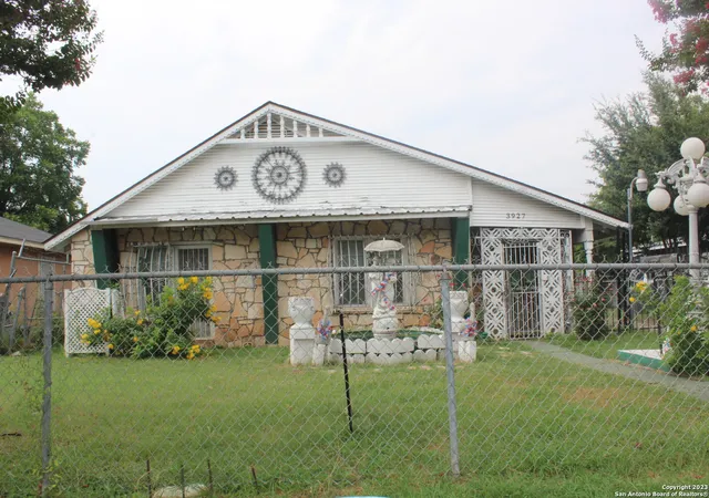 1st image of 3927 W Travis St, San Antonio, TX 78207 | MLS# 1795518