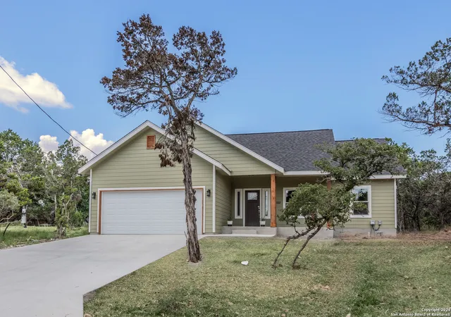 Photo 2 of Single family home for sale at 635 Cactus Flower, Canyon Lake, TX 78133 | MLS# 1795732 | Listing updated on 2025-11-05