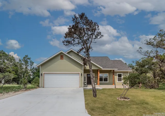 Photo 1 of Single family home for sale at 635 Cactus Flower, Canyon Lake, TX 78133 | MLS# 1795732 | Listing updated on 2025-11-05