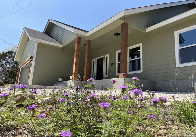 Photo 2 of Single family home for sale at 635 Cactus Flower, Canyon Lake, TX 78133 | MLS# 1795732 | Listing updated on 2025-11-05