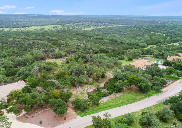 Photo 3 of Sale Pending at 27530 Sunset Loop, San Antonio, TX 78266 | MLS# 1795929 | Listing updated on 2026-01-14