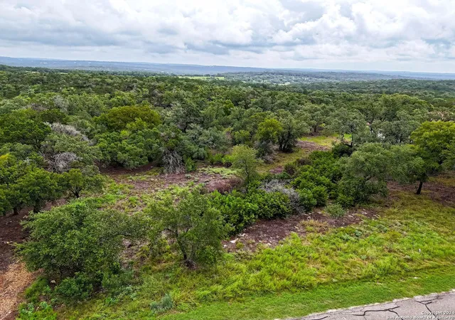 Photo 4 of Sale Pending at 27530 Sunset Loop, San Antonio, TX 78266 | MLS# 1795929 | Listing updated on 2026-01-14