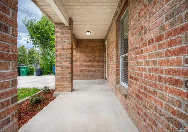 2nd image of 430 S Acme Rd, San Antonio, TX 78237 | MLS# 1796046