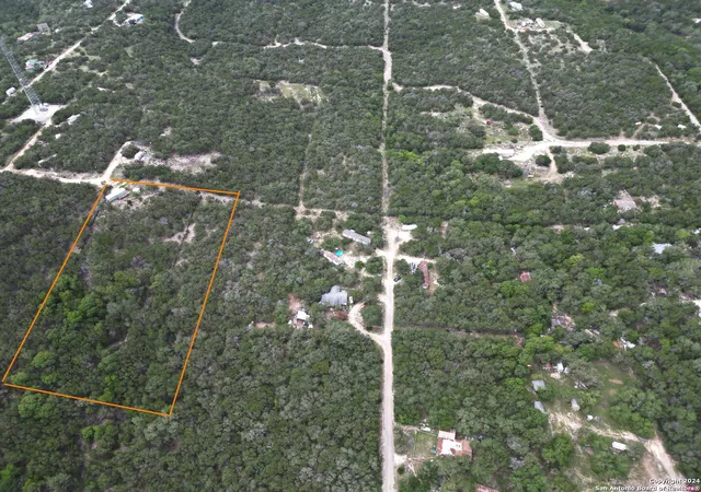 Homes for sale in Lakehills, TX | 2991 Avenue J, Lakehills, TX 78063 | MLS# 1796123