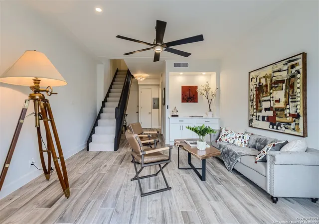2nd image of 7711 Broadway #26C, San Antonio, TX 78209 | MLS# 1796164