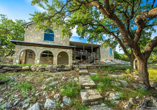 2nd image of 240 River Bend Rd, Hunt, TX 78024 | MLS# 1796902