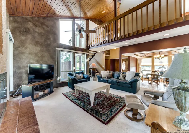 Photo 1 of Single family home for sale at 8030 Pimlico Ln, Boerne, TX 78015 | MLS# 1798258 | Listing updated on 2025-02-27