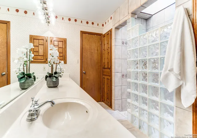 Photo 2 of Single family home for sale at 8030 Pimlico Ln, Boerne, TX 78015 | MLS# 1798258 | Listing updated on 2025-02-27