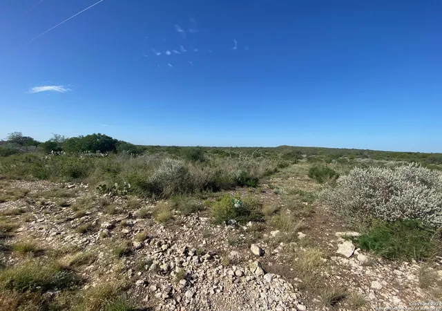 2nd image of 153 Legend Hills Rd, Uvalde, TX 78801 | MLS# 1800758
