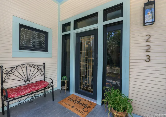 3rd image of 223 E Craig Pl, San Antonio, TX 78212 | MLS# 1800969