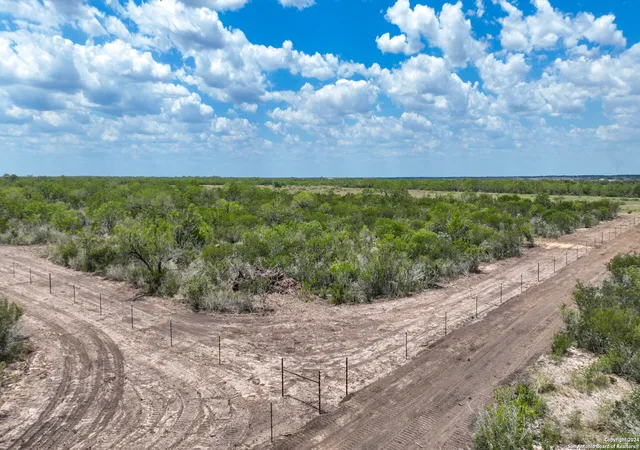 Photo 4 of Sale Pending at 001 Cr 340, Jourdanton, TX 78026 | MLS# 1801043 | Listing updated on 2025-03-03