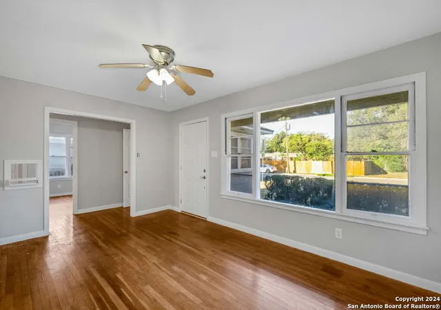 Photo 3 of Single family home for sale at 2705 Avenue I, Hondo, TX 78861 | MLS# 1801114 | Listing updated on 2025-08-08