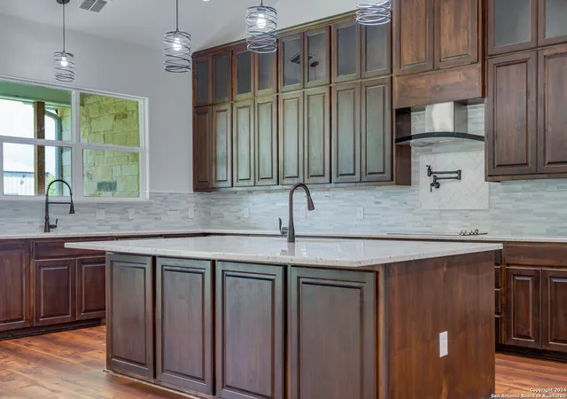 Photo 3 of House for sale at 1385 Hwy 97 E, Floresville, TX 78114 | MLS# 1802131 | Listing updated on 2025-12-29
