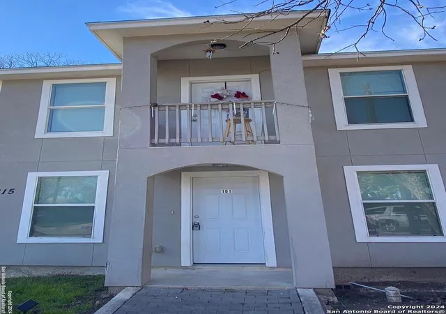 Photo 2 of Multi family home for sale at 1615 N Navidad St, San Antonio, TX 78201 | MLS# 1802575 | Listing updated on 2026-01-14