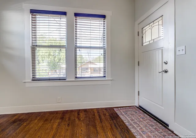 Photo 4 of Single family home for sale at 410 Eleanor Ave, San Antonio, TX 78209 | MLS# 1802737 | Listing updated on 2025-12-23