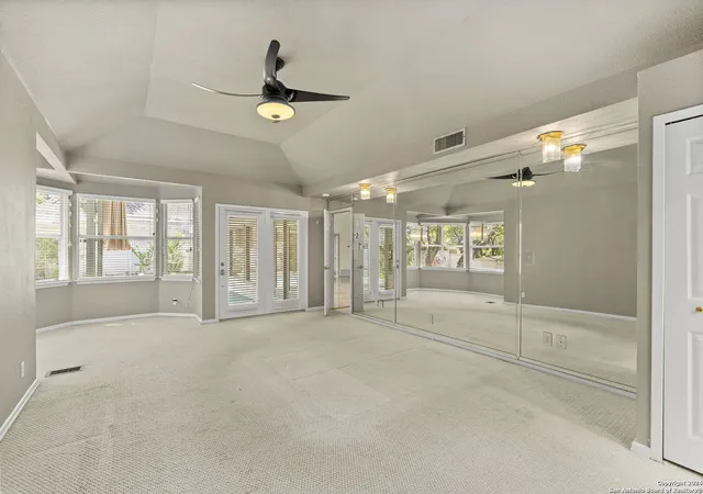 Photo 3 of Single family home for sale at 10811 Teton Ln, San Antonio, TX 78230 | MLS# 1802884 | Listing updated on 2025-03-01