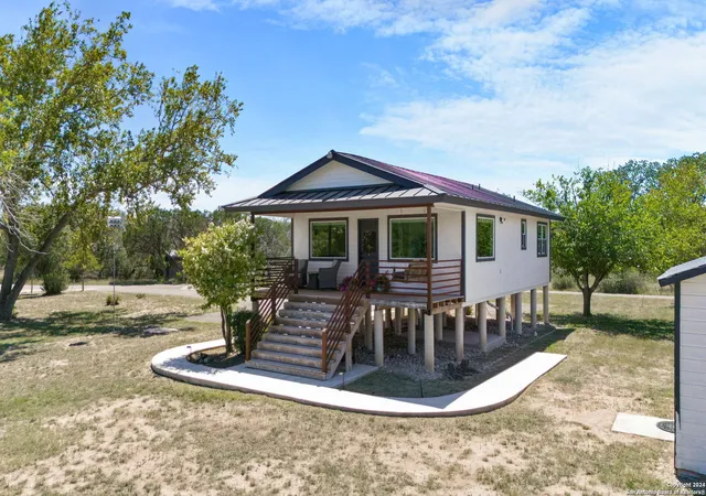 Photo 1 of Single family home for sale at 58 Weston Road, Leakey, TX 78873 | MLS# 1803184 | Listing updated on 2025-11-28