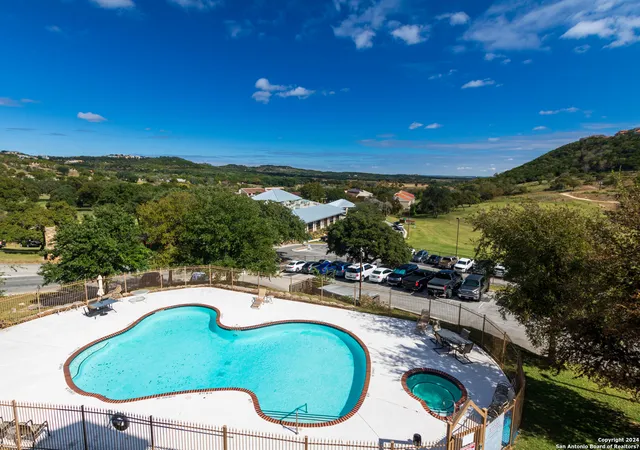 4th image of 20 Tapatio Dr E #202, Boerne, TX 78006 | MLS# 1804056