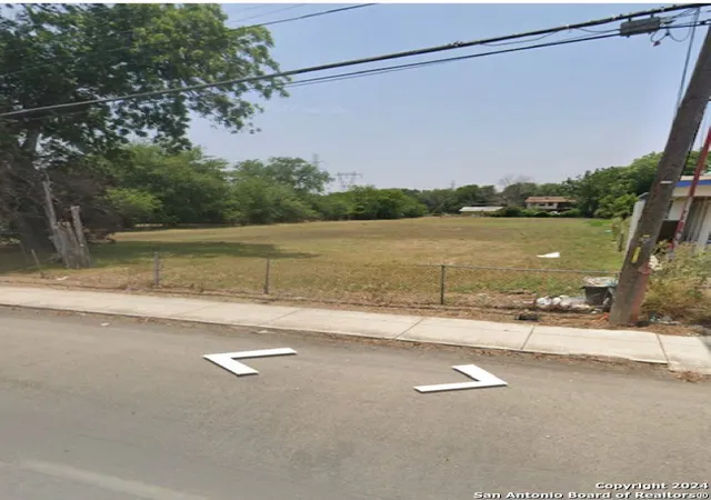 Photo 4 of Land for sale at 1521 S W W White Rd, San Antonio, TX 78220 | MLS# 1804148 | Listing updated on 2025-10-01