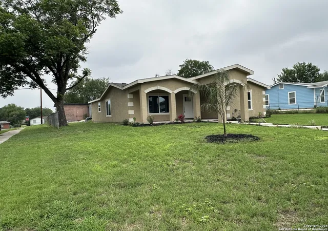 Photo 3 of Single family home for sale at 455 Demya Dr, San Antonio, TX 78227 | MLS# 1804281 | Listing updated on 2025-12-30