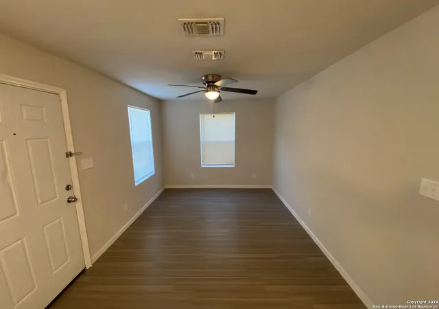 Listing Photo 5 - Condo for sale in building located at 1611 N Navidad St, San Antonio, TX 78201