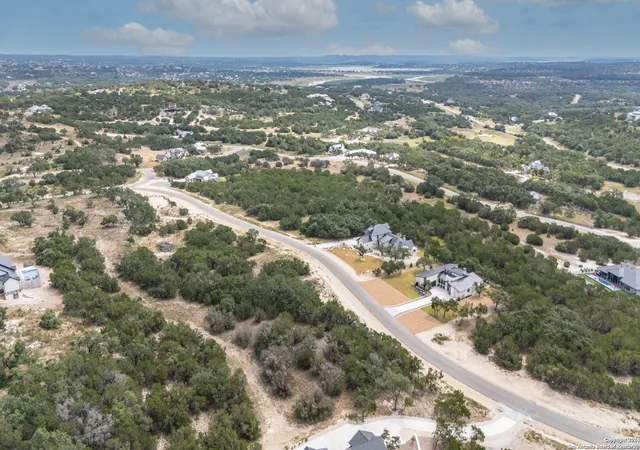 Photo 4 of Land for sale at 1622 Paradise Parkway, Canyon Lake, TX 78133 | MLS# 1805645 | Listing updated on 2026-04-05