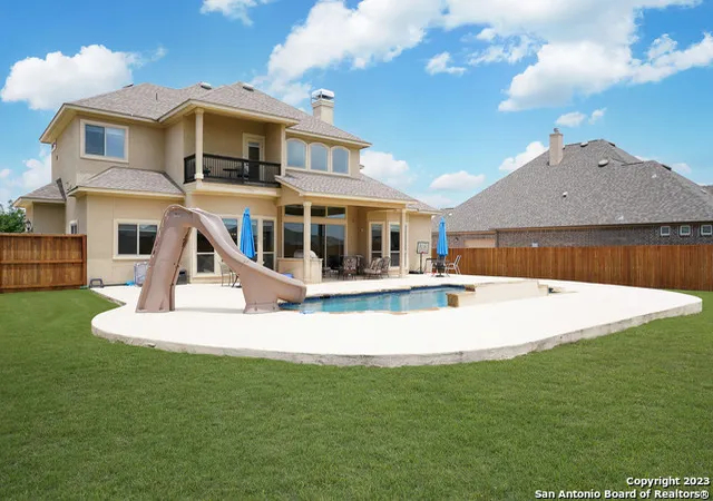 Photo 2 of Sale Pending at 30531 Setterfeld Cir, Boerne, TX 78015 | MLS# 1805985 | Listing updated on 2025-11-14
