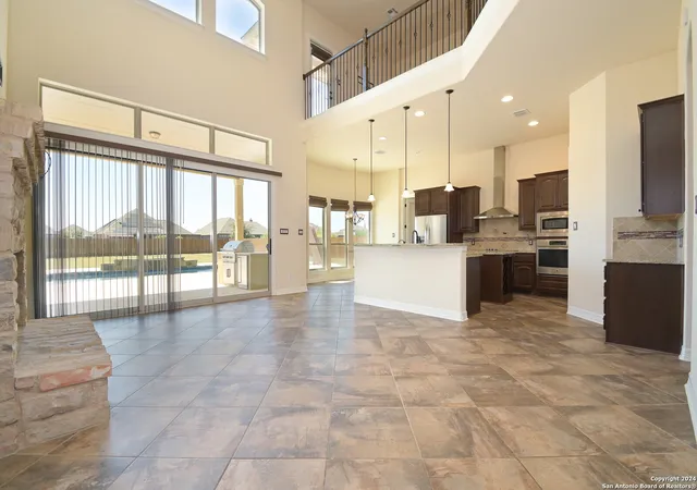 Photo 4 of Sale Pending at 30531 Setterfeld Cir, Boerne, TX 78015 | MLS# 1805985 | Listing updated on 2025-11-14