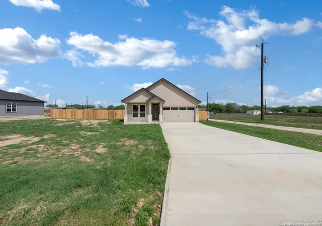 Photo 1 of Sale Pending at 16118 Vaquero Dr, Atascosa, TX 78002 | MLS# 1807749 | Listing updated on 2025-08-20