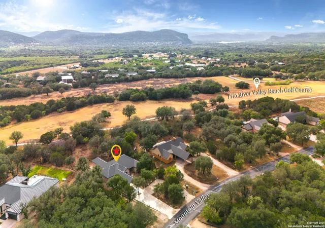 Photo 3 of Single family home for sale at 822 Mountain Valley, Concan, TX 78838 | MLS# 1808046 | Listing updated on 2025-09-13
