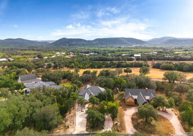 Photo 3 of Single family home for sale at 822 Mountain Valley, Concan, TX 78838 | MLS# 1808046 | Listing updated on 2025-09-13
