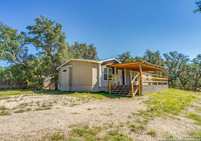 Photo 4 of Sale Pending at 197 Prairie 1520, Bandera, TX 78003 | MLS# 1808632 | Listing updated on 2025-11-17