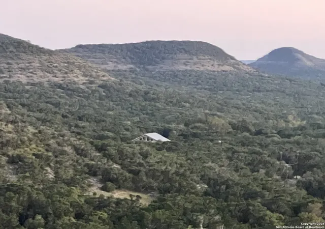 5th image of 2150 The Low Rd, San Marcos, TX 78666 | MLS# 1808691
