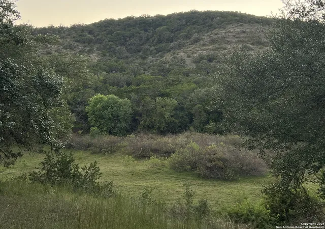 6th image of 2150 The Low Rd, San Marcos, TX 78666 | MLS# 1808691