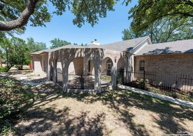 Photo 1 of Sale Pending at 26106 Choctaw Trl, San Antonio, TX 78260 | MLS# 1809243 | Listing updated on 2025-10-14