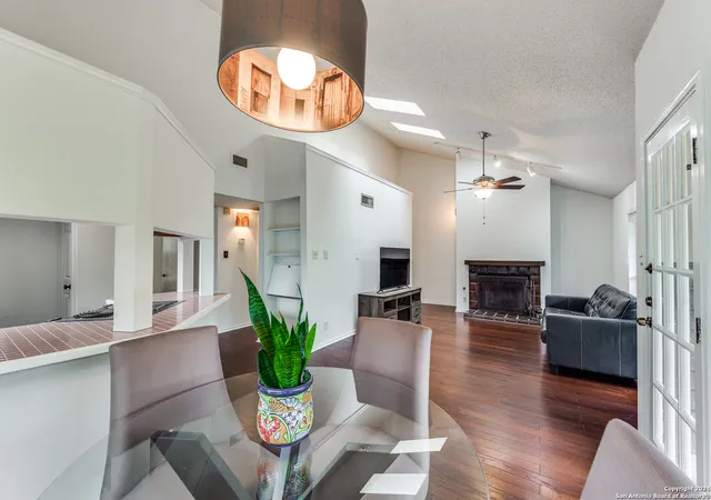 Photo 4 of Condo for sale at 8611 Datapoint Dr #74, San Antonio, TX 78229 | MLS# 1809247 | Listing updated on 2025-10-06