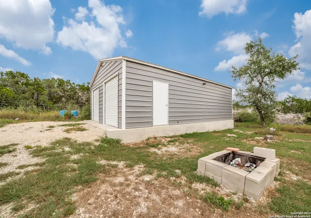 2nd image of 175 County Road 2758, Mico, TX 78056 | MLS# 1809491