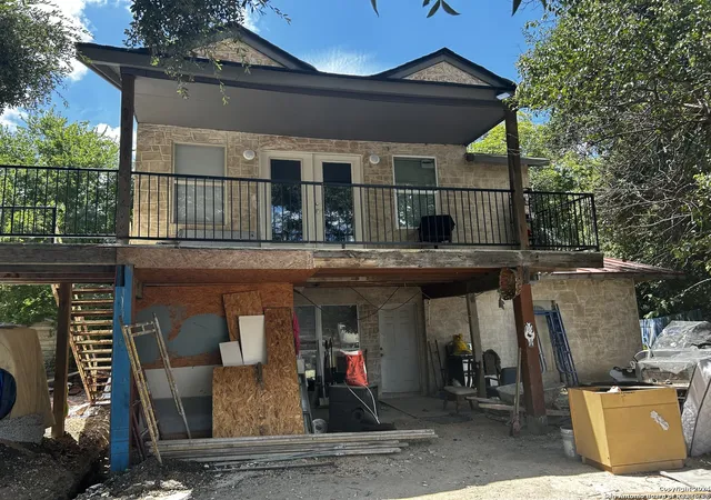 Photo 2 of Single family home for sale at 348 Pendleton Ave, San Antonio, TX 78204 | MLS# 1811326 | Listing updated on 2025-06-06