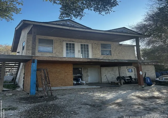 Photo 1 of Single family home for sale at 348 Pendleton Ave, San Antonio, TX 78204 | MLS# 1811326 | Listing updated on 2025-06-06
