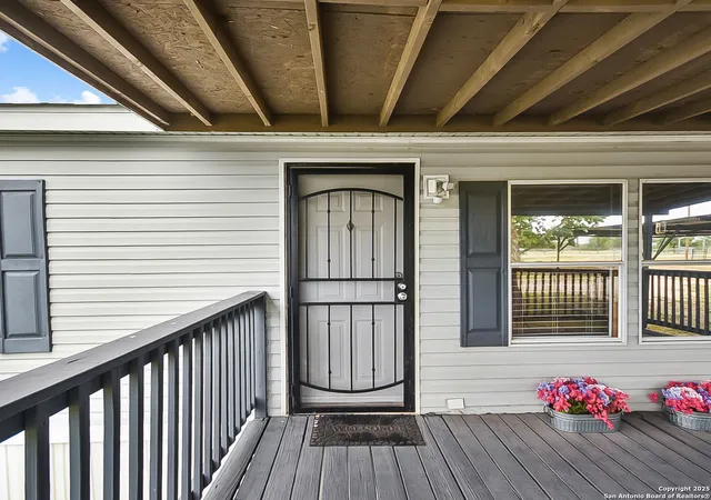 Photo 3 of Sale Pending at 220 Northfield Dr, Pleasanton, TX 78064 | MLS# 1811331 | Listing updated on 2025-09-22