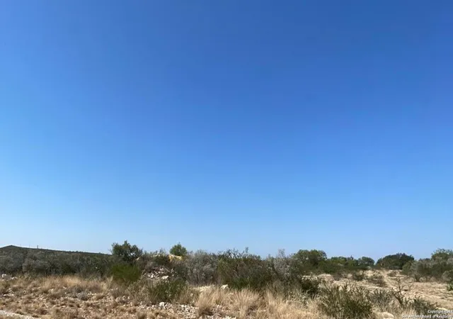 4th image of 91 Palomino Hills Cir, Uvalde, TX 78801 | MLS# 1811487