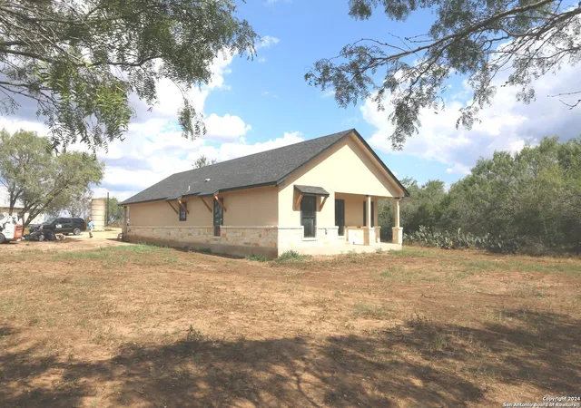 26th image of 1186 Us Hwy 181, Floresville, TX 78114 | MLS# 1811603