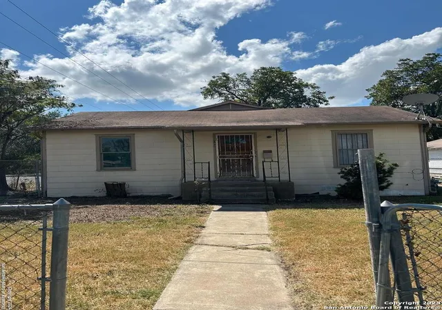 Photo 2 of Single family home for sale at 398 Fairview Ave, San Antonio, TX 78223 | MLS# 1811981 | Listing updated on 2025-12-31