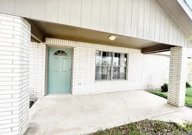 4th image of 133 Rio Grande St, Uvalde, TX 78801 | MLS# 1812047