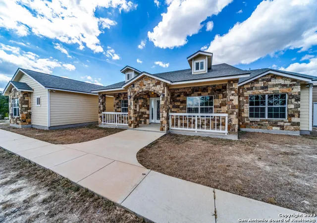 Photo 2 of Single family home for sale at 1144 Cedar Bend, Canyon Lake, TX 78133 | MLS# 1812138 | Listing updated on 2025-11-01