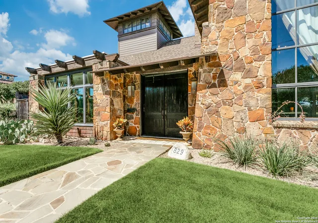 Photo 1 of Single family home for sale at 829 Terrell Road, San Antonio, TX 78209 | MLS# 1812533 | Listing updated on 2025-11-21